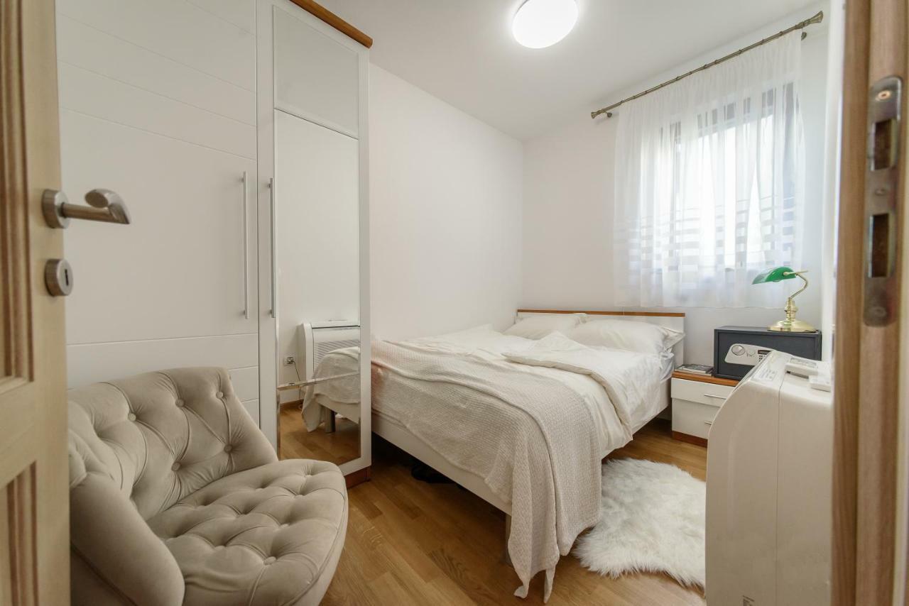 Apartment Happy Zara Esterno foto
