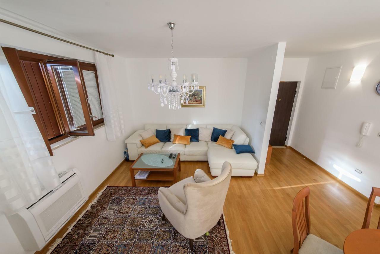 Apartment Happy Zara Esterno foto